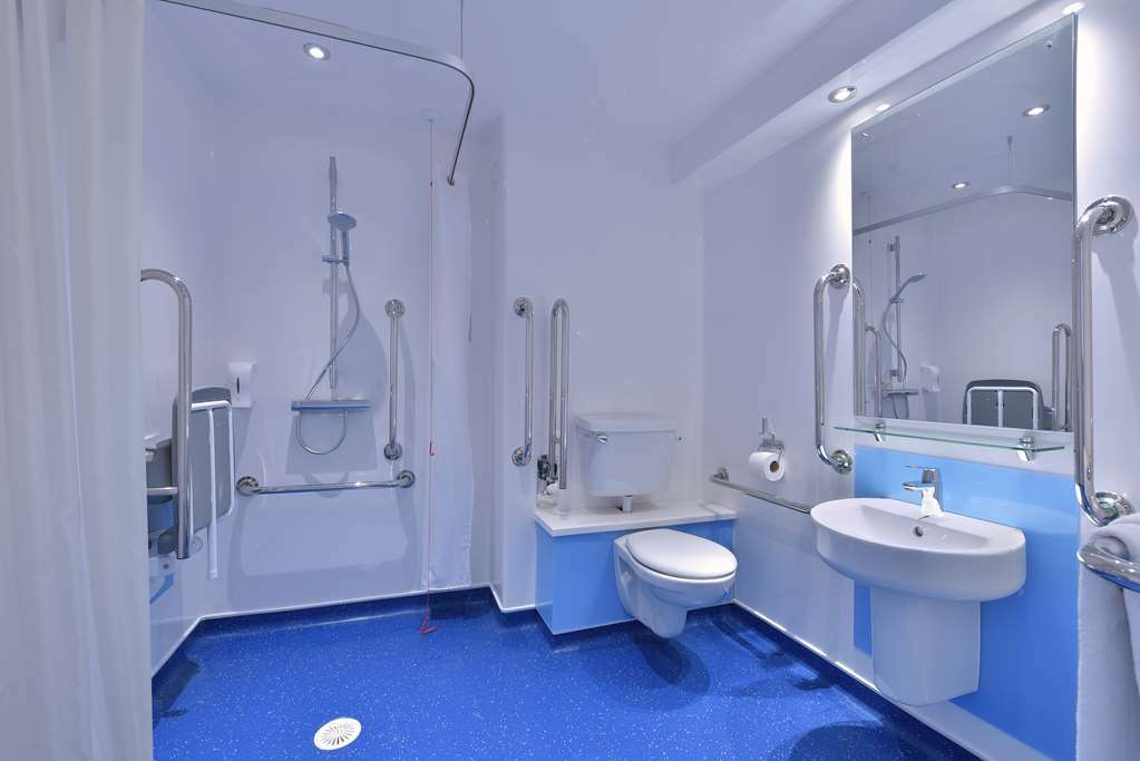 Travelodge Устър Стая снимка